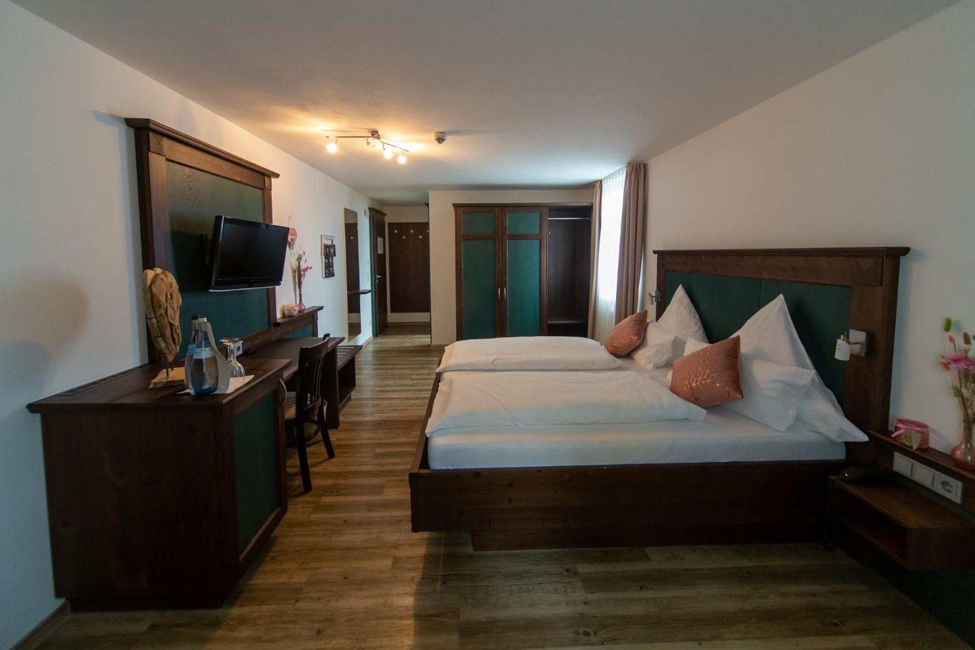 Hotel Restaurant Auerhahn Bad Wildbad Dış mekan fotoğraf