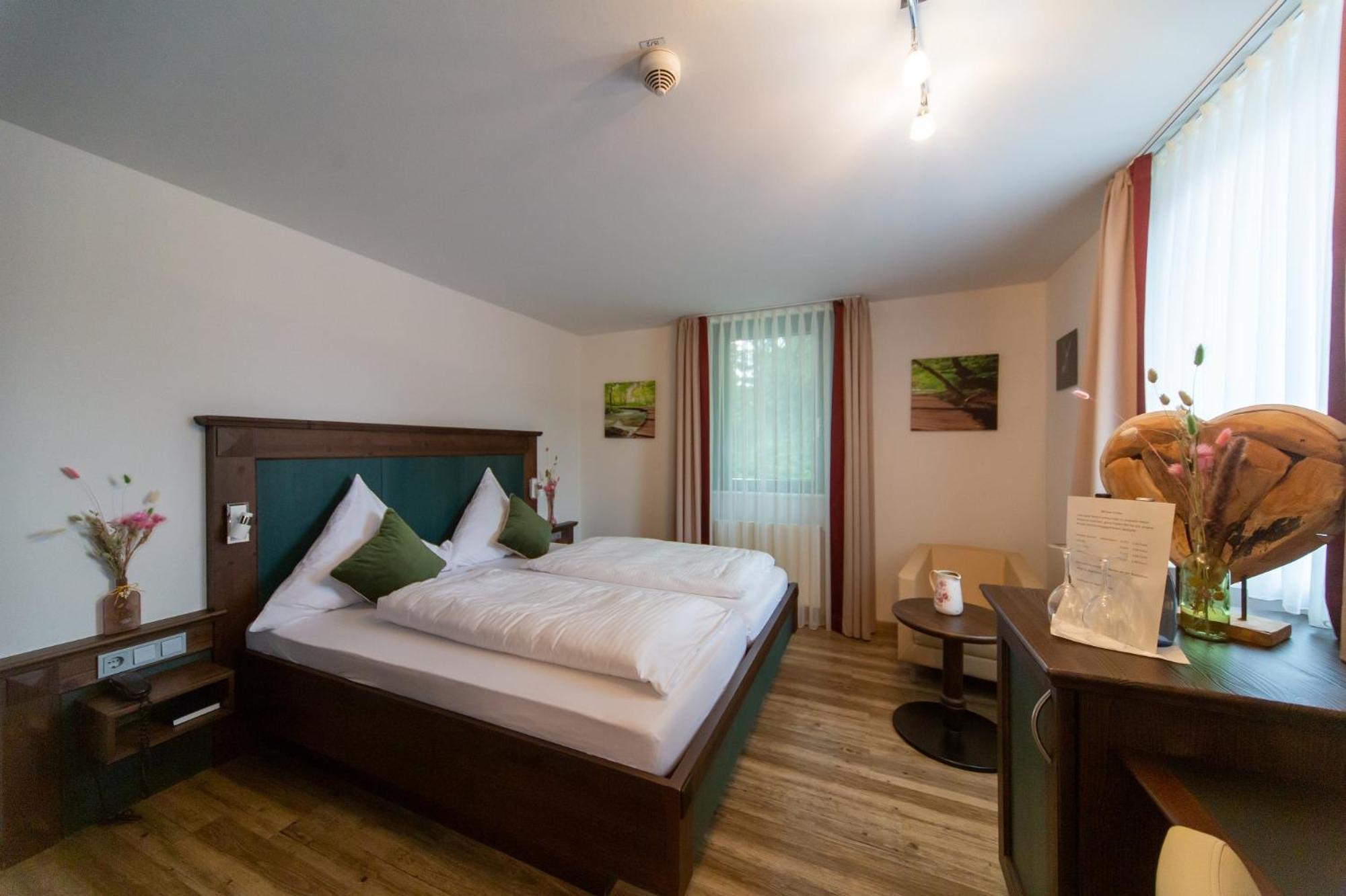 Hotel Restaurant Auerhahn Bad Wildbad Dış mekan fotoğraf